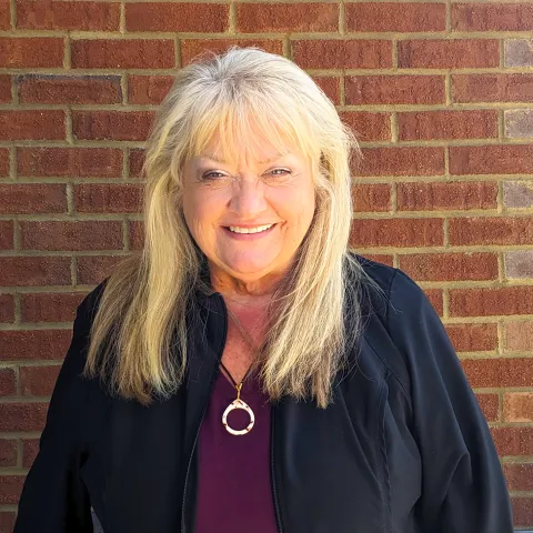 Faculty - Amanda-Frazier