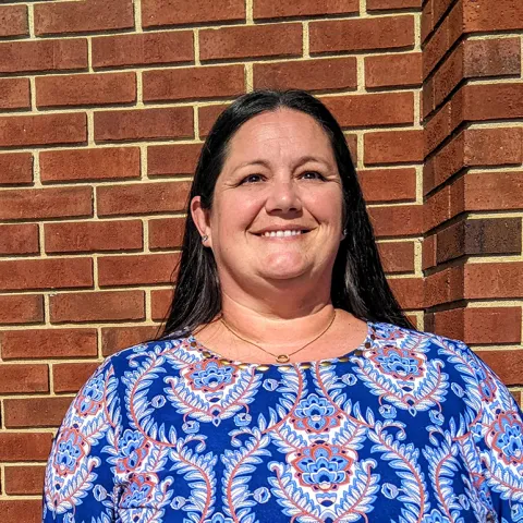 Faculty - Elizabeth-Carriker