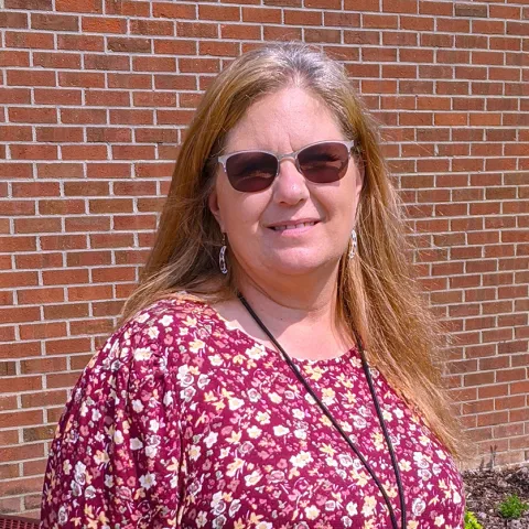 Faculty - Scarlet-Gibbs