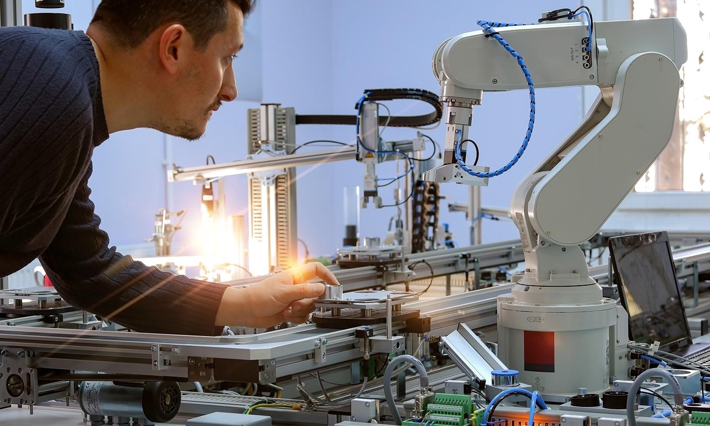 Banner Associate_in_Engineering_website.jpg