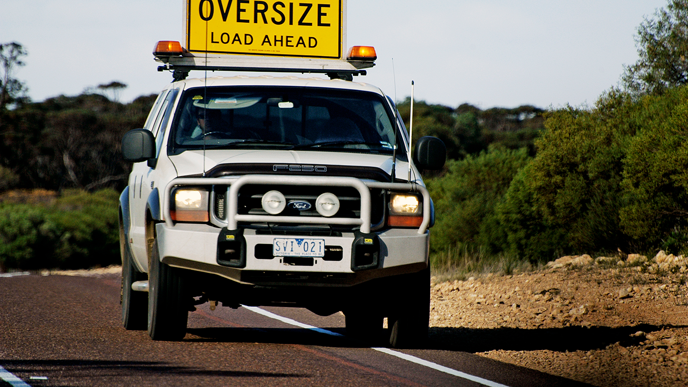 Banner Pilot_escort_vehicle_website.png